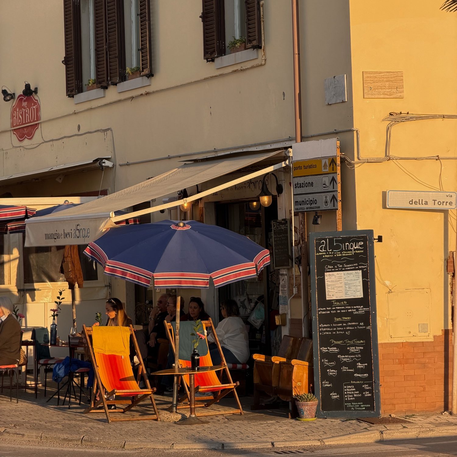 Aperitivo at Bar Cinque Terre in San Vincenzo